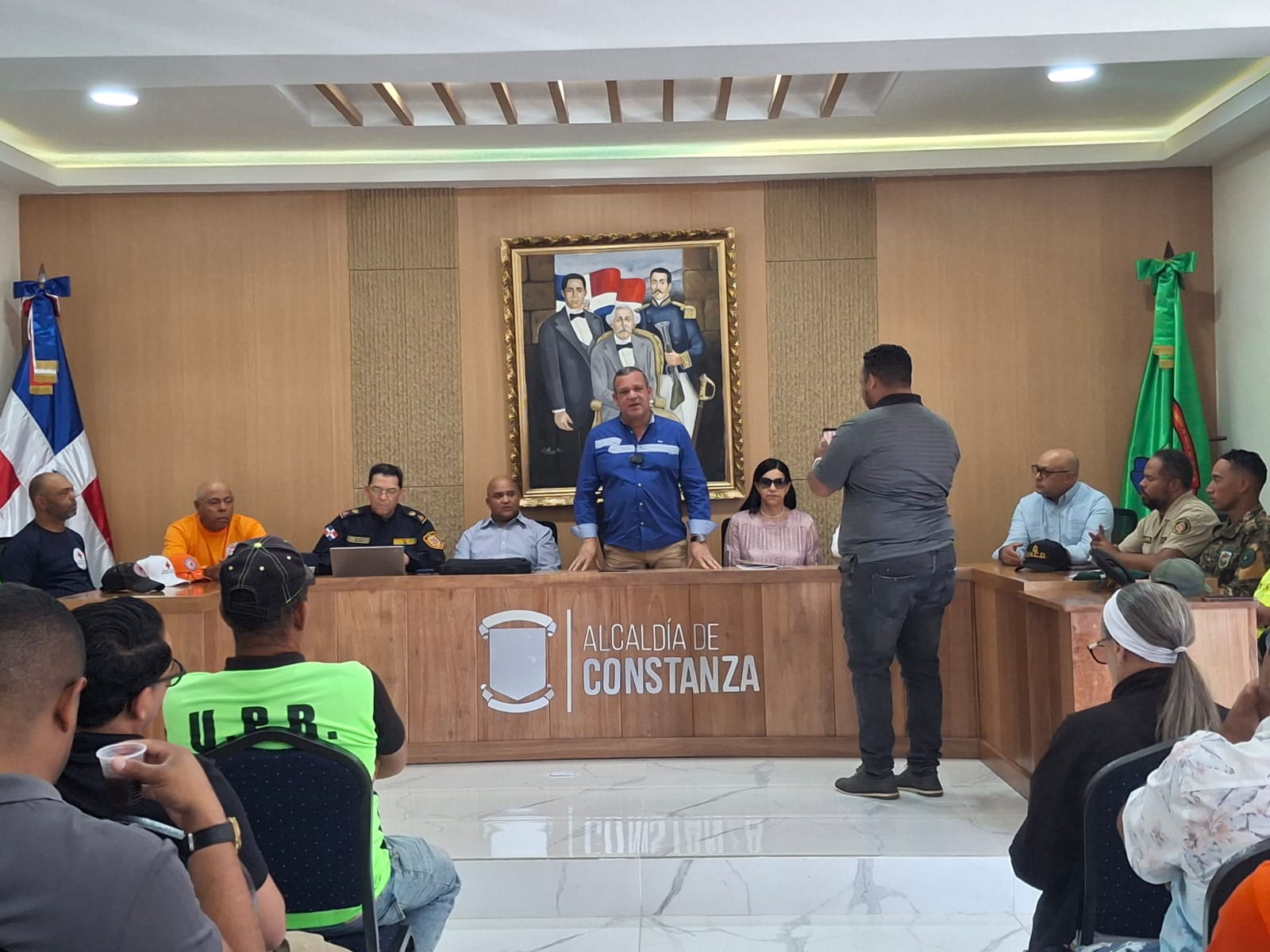 INICIA TEMPORADA CICLÓNICA 2026: ALCALDE MUNICIPAL SE REÚNE CON EL COE PARA COORDINAR MEDIDAS PREVENTIVAS