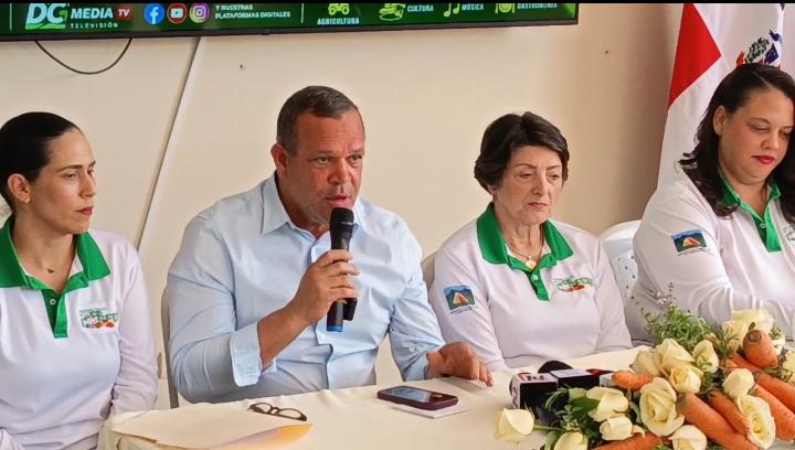 Alcalde Francisco Marte manifiesta respaldo total al Festival de la Cosecha durante rueda de prensa