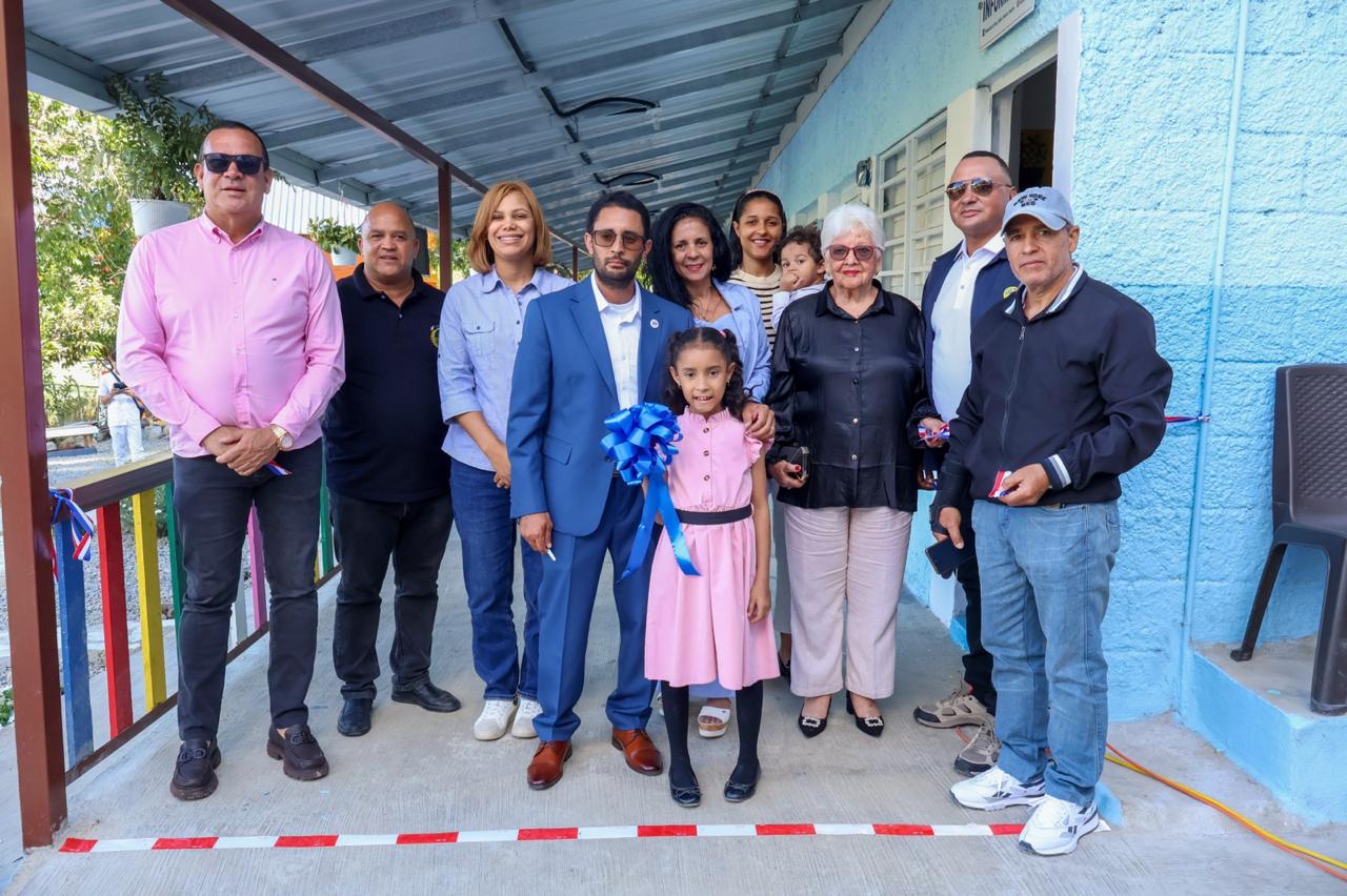 El Ayuntamiento Municipal de Constanza, encabezado por el alcalde Francisco Antonio Marte Hernández, acompañó la inauguración de las instalaciones propias de la Fundación Cultural Juvenil e Infantil Dominicana, Inc. —FUNCJIDO—, ubicadas en Gajo Bonito, Cañada Seca, Distrito Municipal La Sabina.