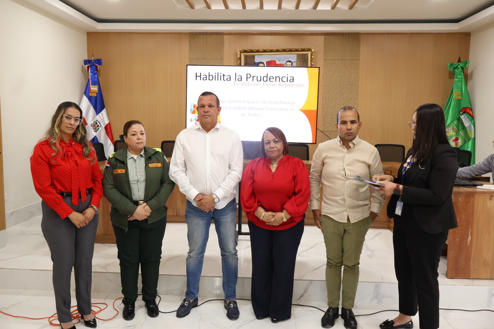 El Ayuntamiento Municipal de Constanza y su alcalde Francisco Marte, en conjunto con la Asociación Dominicana de Rehabilitación (Centro Constanza), la Mesa Permanente de Seguridad Vial y las instituciones que la integran, lanzaron la campaña “Habilita la Prudencia.